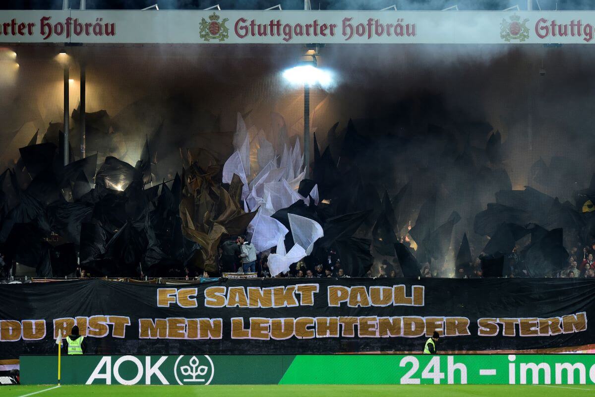 Heidenheim, Deutschland, 08.04.02023 - Die Fans des FC St. Pauli beim Auswärtsspiel in Heidenheim - Copyright: Peter Boehmer