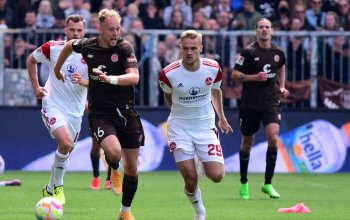 Hamburg, Deutschland, 16.07.2022, 2. Bundesliga, Fussball - Carlo Boukhalfa (FC St. Pauli) im Spiel gegen den 1. FC Nürnberg - Copyright: Peter Boehmer