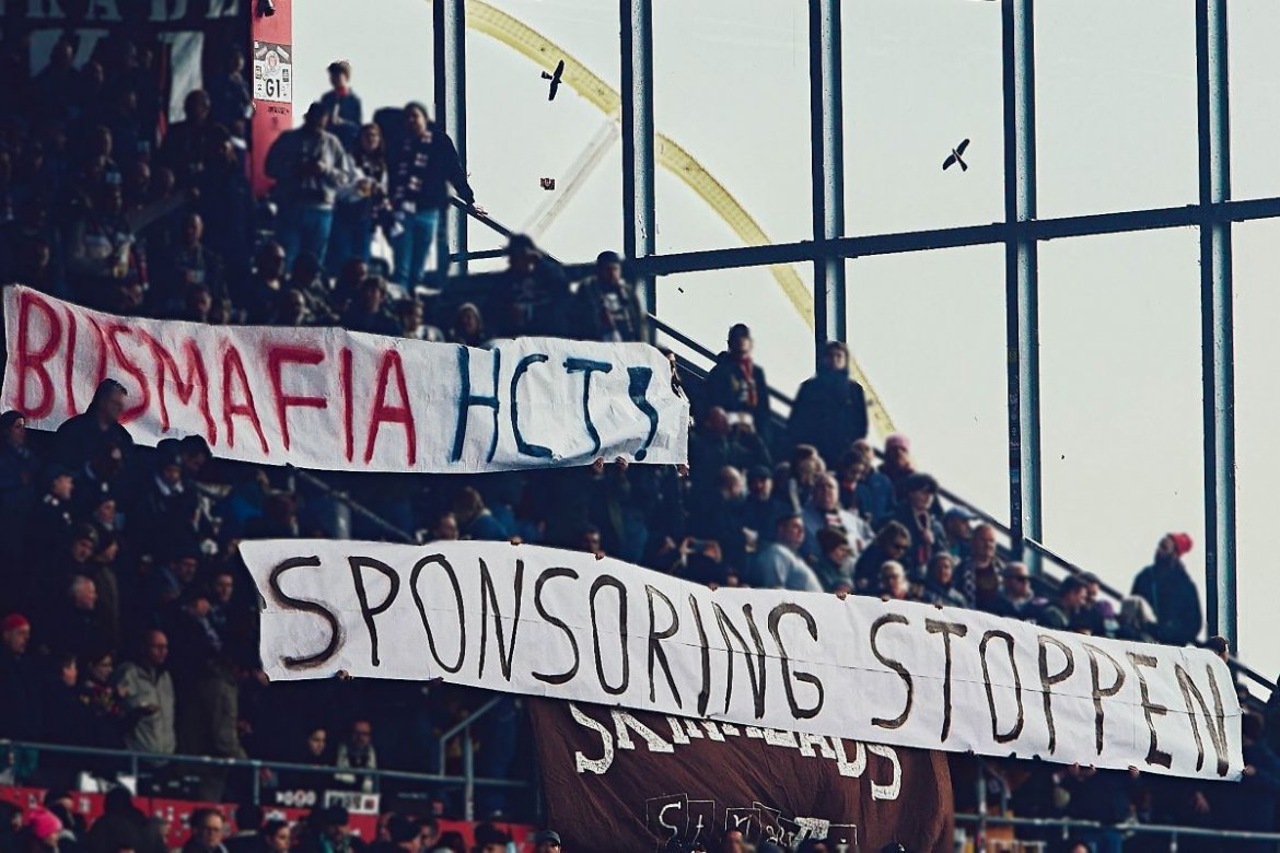 Fanclub erhebt massive Vorwürfe gegen Sponsor des FC St. Pauli
