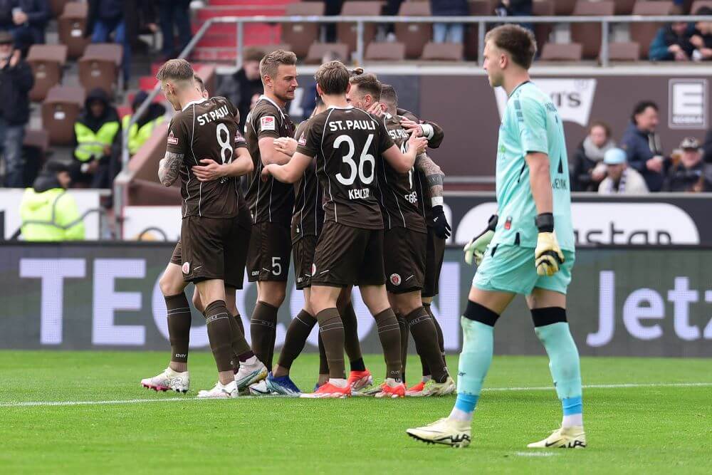 FC St. Pauli vs. SC Paderborn 2:1 – Hochverdienter Arbeitssieg