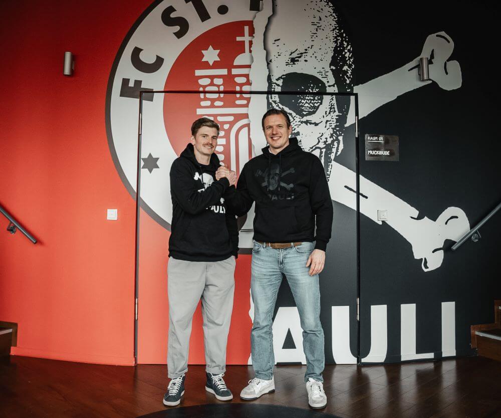 Benny Hoose, neuer Trainer der U23 des FC St. Pauli, und Carsten Rothenbach, Sportlicher Leiter der U23.