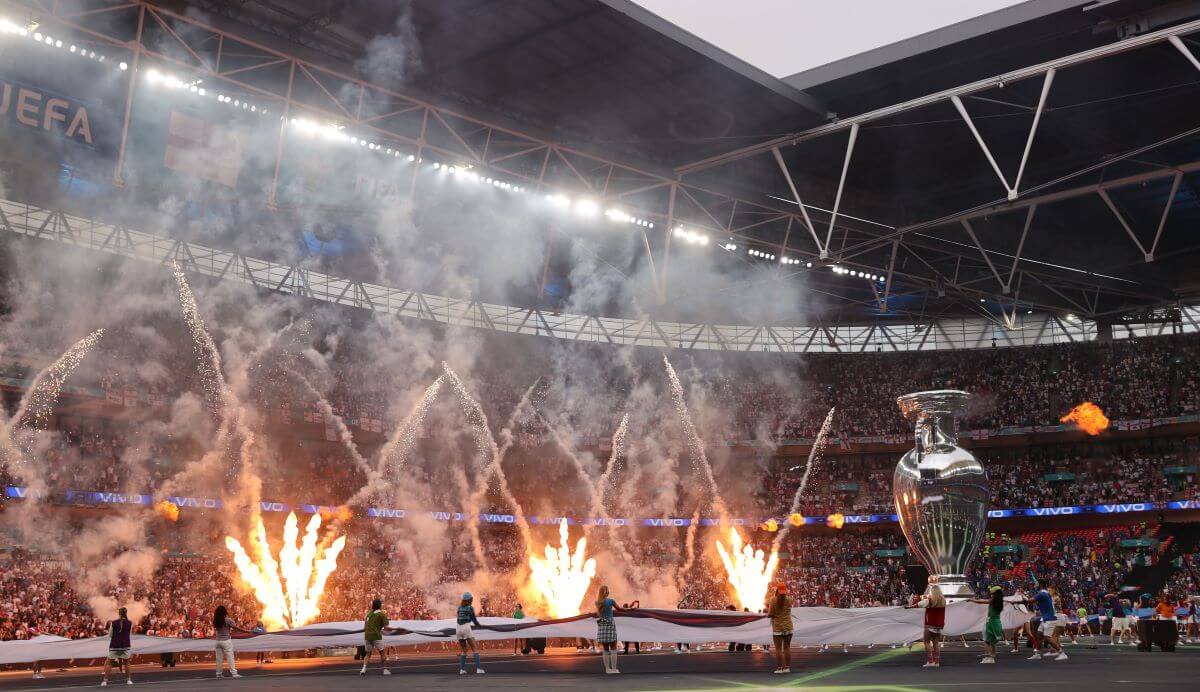 Pyrotechnik, Symbolbild
(Finale der Euro 2020 in Wembley)