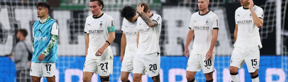 MOENCHENGLADBACH, GERMANY - SEPTEMBER 14: Rocco Reitz of Borussia Monchengladbach is dejected after losing the Bundesliga match between Borussia Mönchengladbach and SV Werder Bremen at Borussia-Park on September 14, 2025 in Moenchengladbach, Germany. (Photo by Lars Baron/Getty Images)
