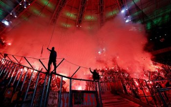 Kölner Gästeblock beim Spiel im Borussia-Park am 8. November 2025. // (c) Christof Koepsel / Getty Images via OneFootball