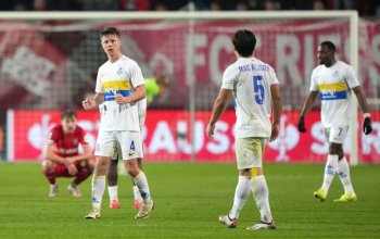 ENSCHEDE, NETHERLANDS - NOVEMBER 28: Mathias Rasmussen #4 of Royal Union Saint-Gilloise reacts after Royale Union Saint-Gilloise defeated FC Twente 1-0 during the UEFA Europa League 2024/25 League Phase MD5 match at FC Twente Stadium on November 28, 2024 in Enschede, Netherlands. (Photo by Alex Bierens de Haan/Getty Images)