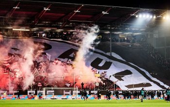 Choreo der Südkurve vor Beginn des Spiels des FC St. Pauli gegen den Hamburger SV am 23. Januar 2026. // (c) Stefan Groenveld