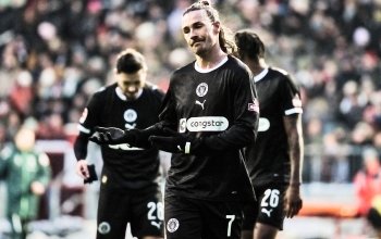 Hamburg, 05.01.2026, Millerntor-Stadion, Testspiel FC St. Pauli - SV Werder Bremen Jackson Irvine (FC St. Pauli) ist unzufrieden nach dem Testspiel gegen den SV Werder Bremen. Copyright: Stefan Groenveld