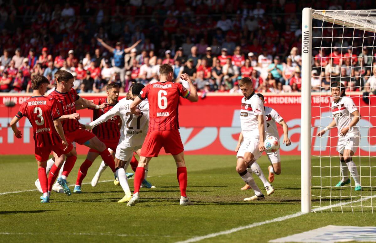 HEIDENHEIM, GERMANY - APRIL 25: Budu Zivzivadze of 1. FC Heidenheim 1846 scores his team's first goal during the Bundesliga match between 1. FC Heidenheim 1846 and FC St. Pauli at Voith-Arena on April 25, 2026 in Heidenheim, Germany. (Photo by Adam Pretty/Getty Images)