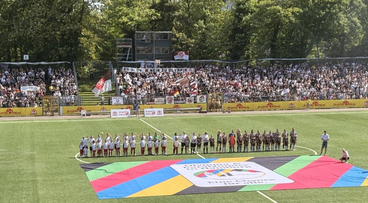 1. Frauen: Champions, again!
