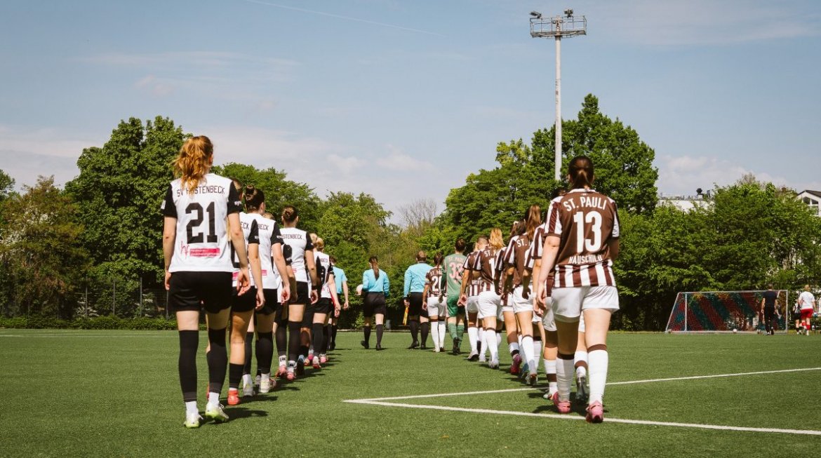 1. Frauen: 4:0 gegen SV Hastenbeck