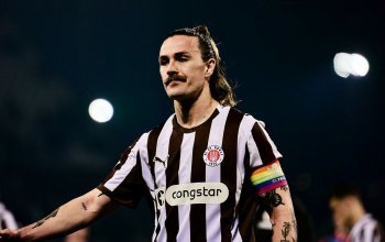 Hamburg, Deutschland, 17.04.2026, Bundesliga, Millerntor-Stadion, FC St. Pauli - 1. FC Köln Jackson Irvine ist enttäuscht nach der Niederlage des FC St. Pauli gegen den 1. FC Köln. Copyright: Stefan Groenveld