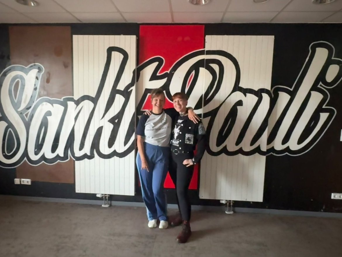 Female St. Pauli Stories #41: Aga