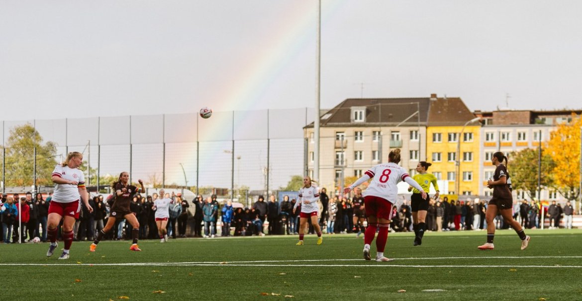 1. Frauen: 4:0-Heimsieg gegen ATS Buntentor