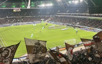 17.10.2026, 2. Bundesliga, Hannover 96 - FC St. Pauli Blick aus dem Gästeblock auf das Spielfeld